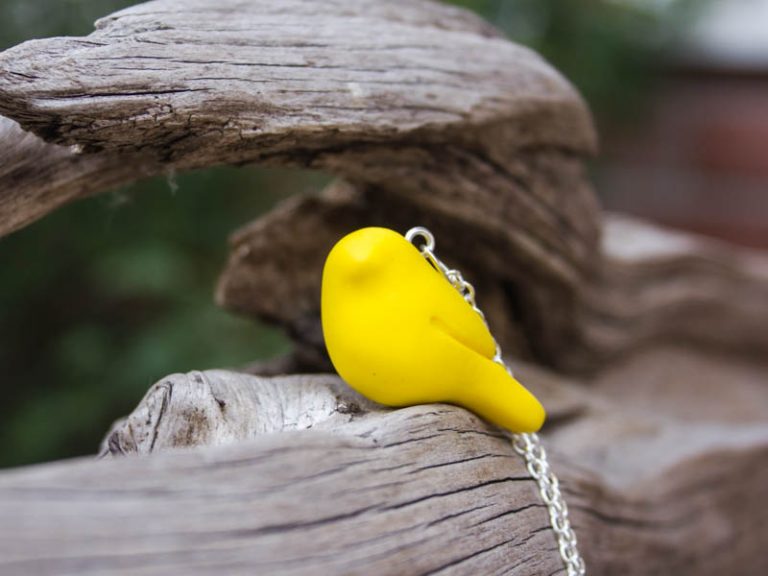 LINTU – Yellow Bird Necklace | Rajanto Design
